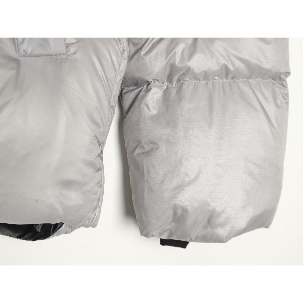 DDkicks Cana* Goose Silver gray Crofton Puffer