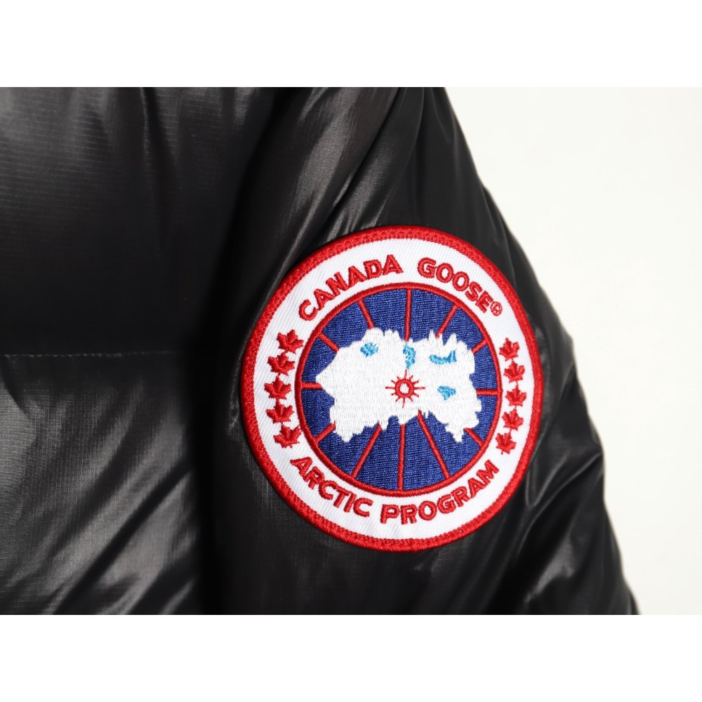 ddkicks Can*a Go*e black crofton puffer