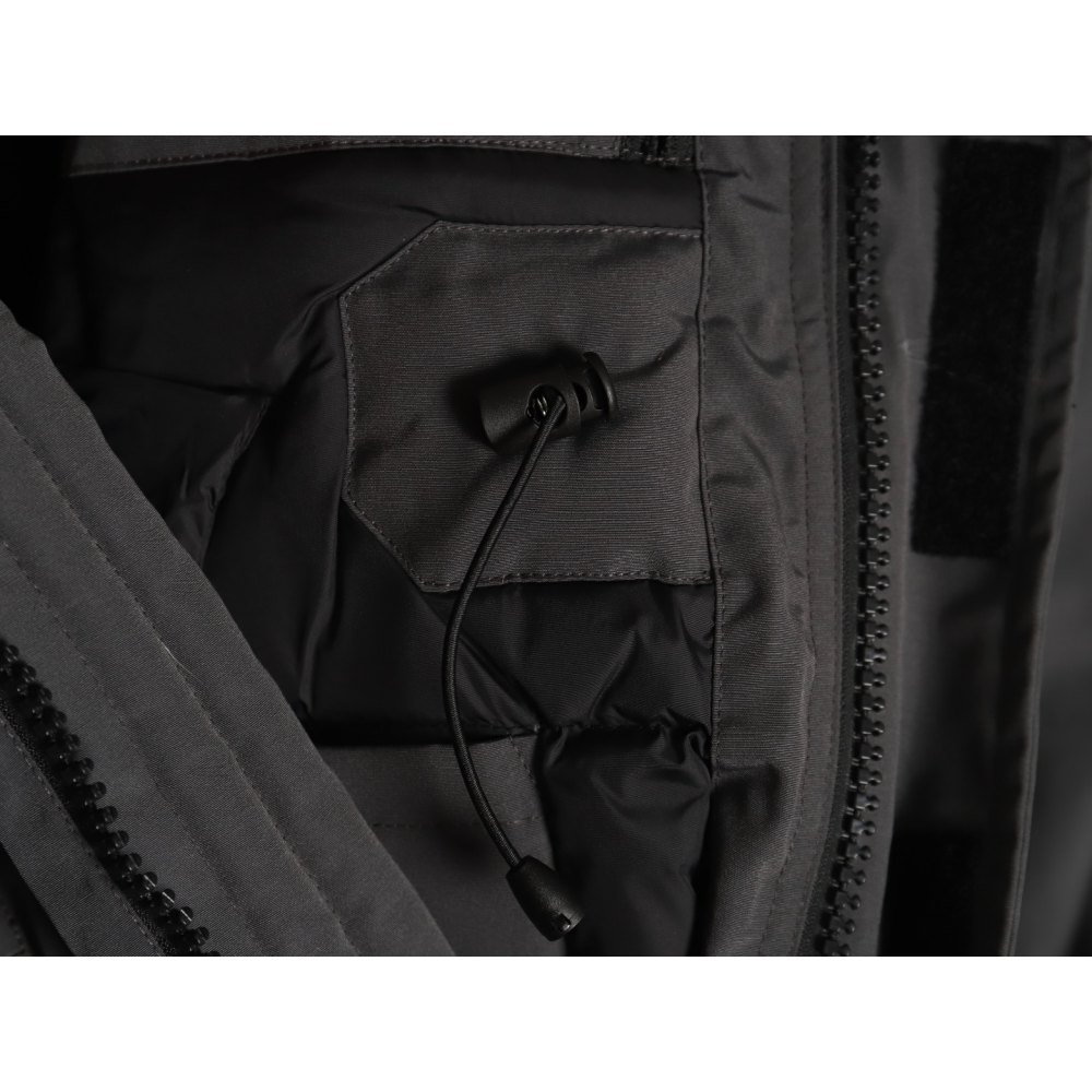 ddkicks Can*a Go*e graphite expedition parka heritage