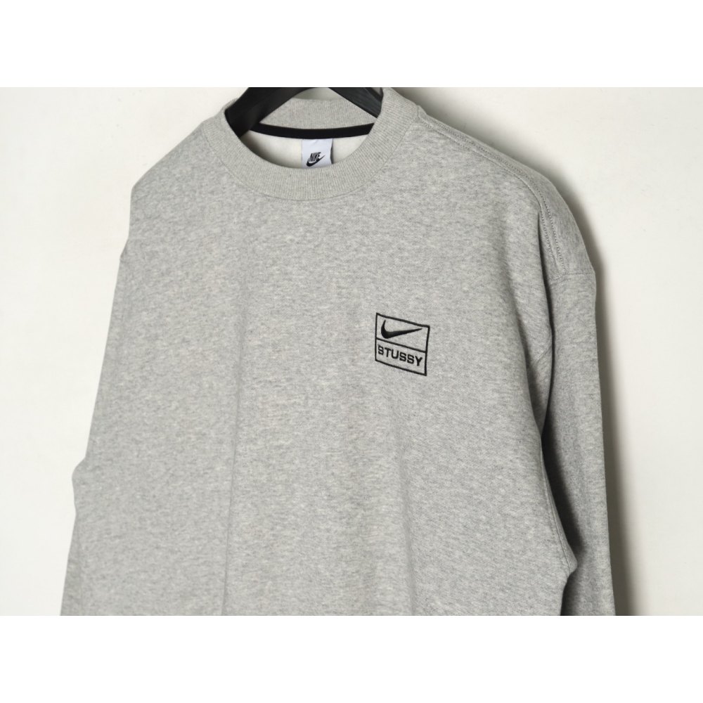 Nike x Stussy Nike Stussy co-branded 23SS plush sweatshirt Grey