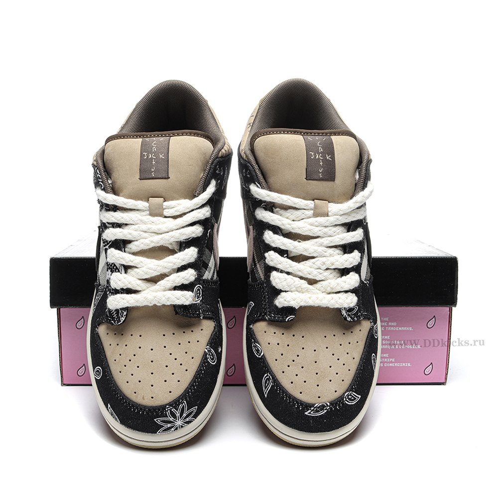 DD Nike SB Dunk Low Travis Scott
