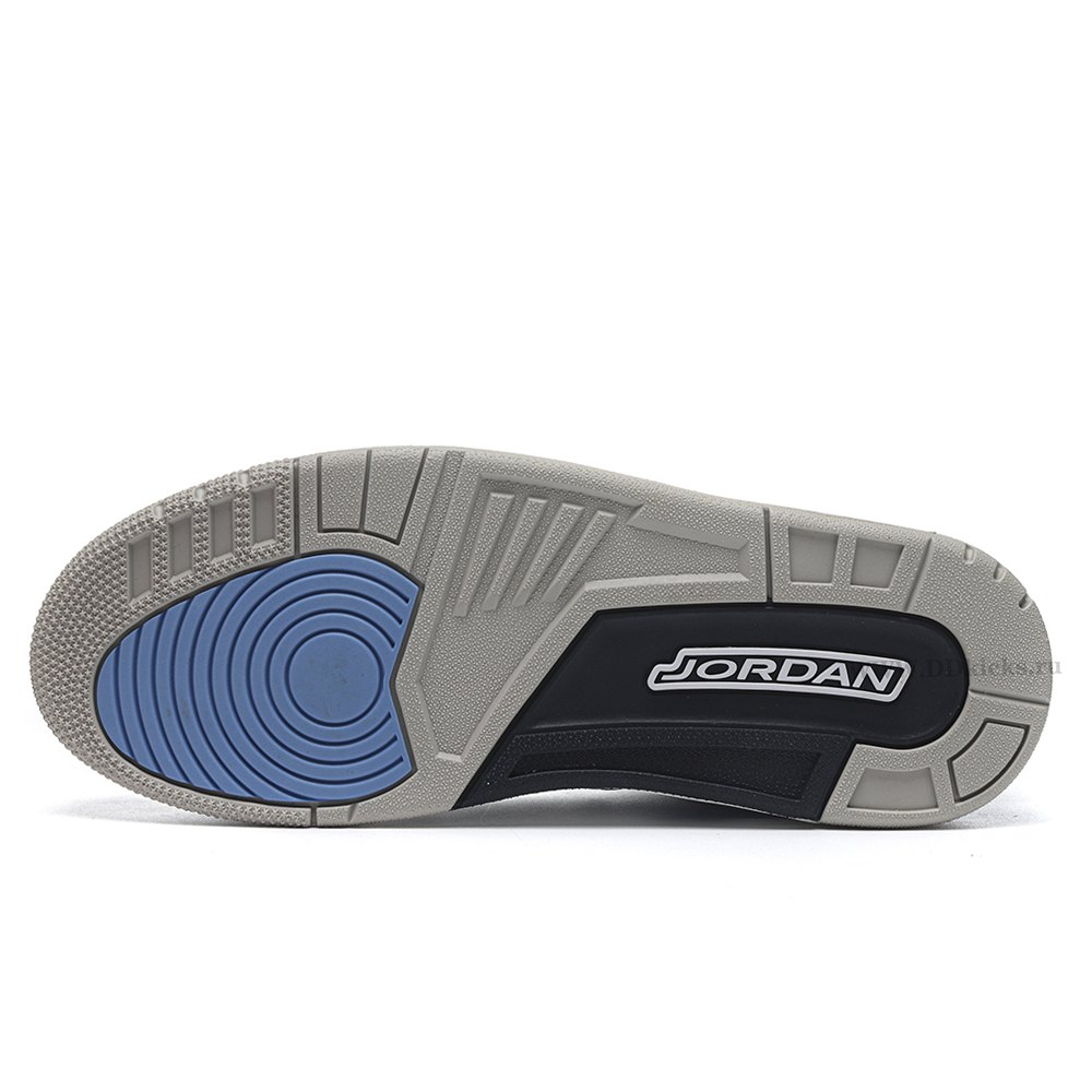 DD Jordan 3 Retro UNC