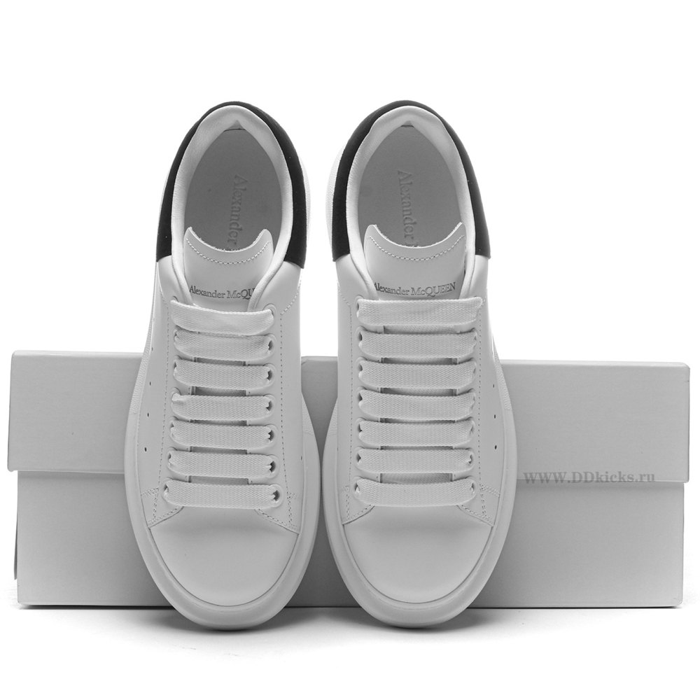 DD A1EX*DER M*QUEEN Oversized White Black (women's)