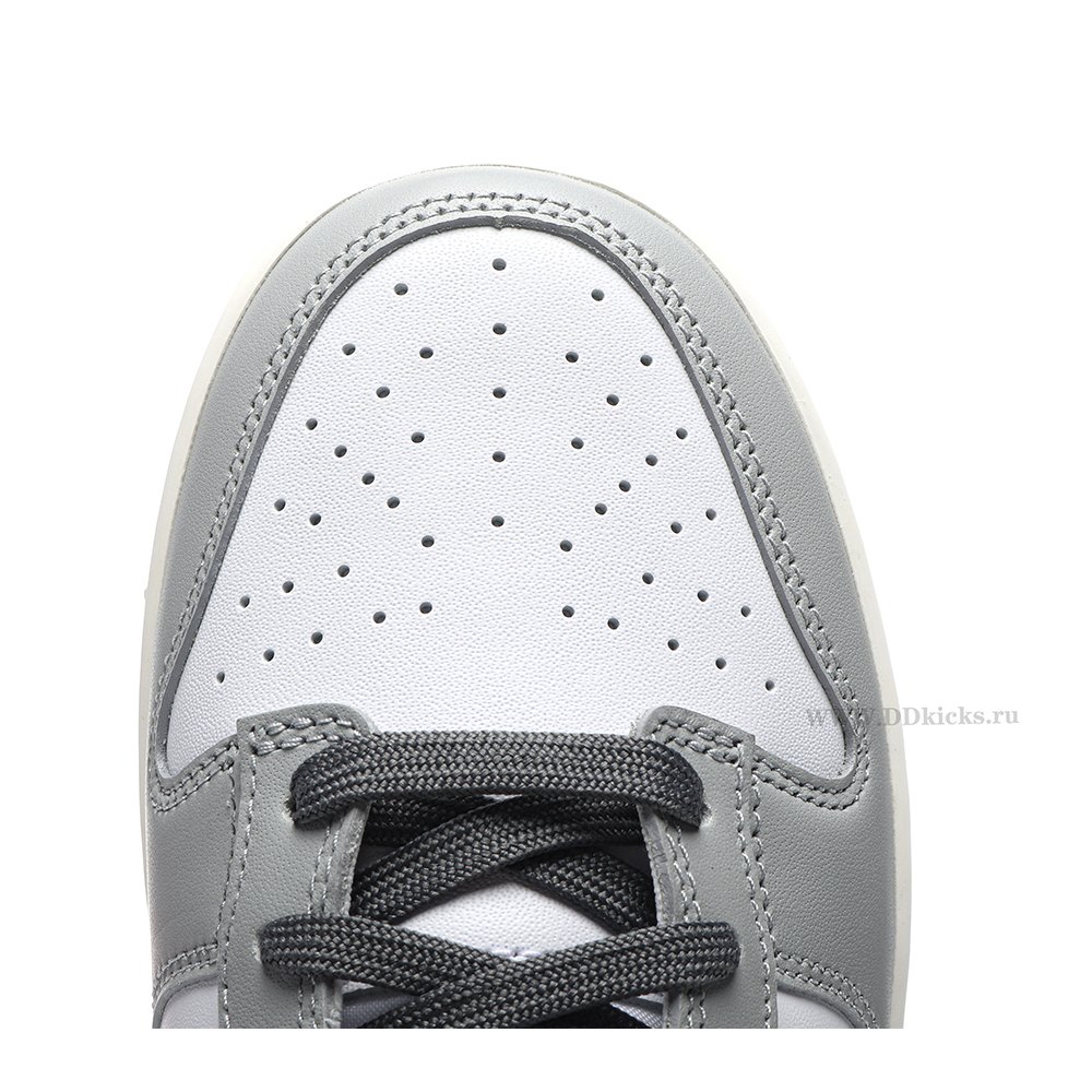 DD Nike Dunk Low Light Smoke Grey (Women's)