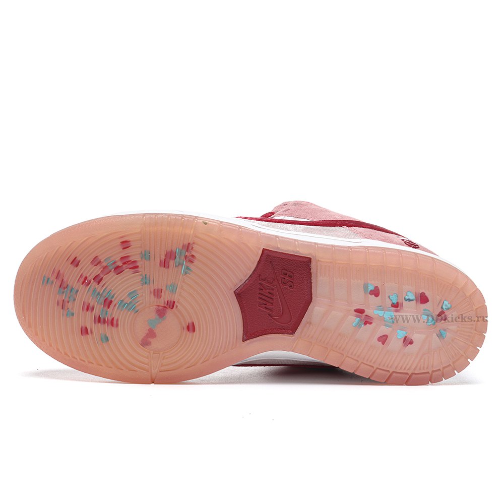 DD Nike SB Dunk Low StrangeLove Skateboards