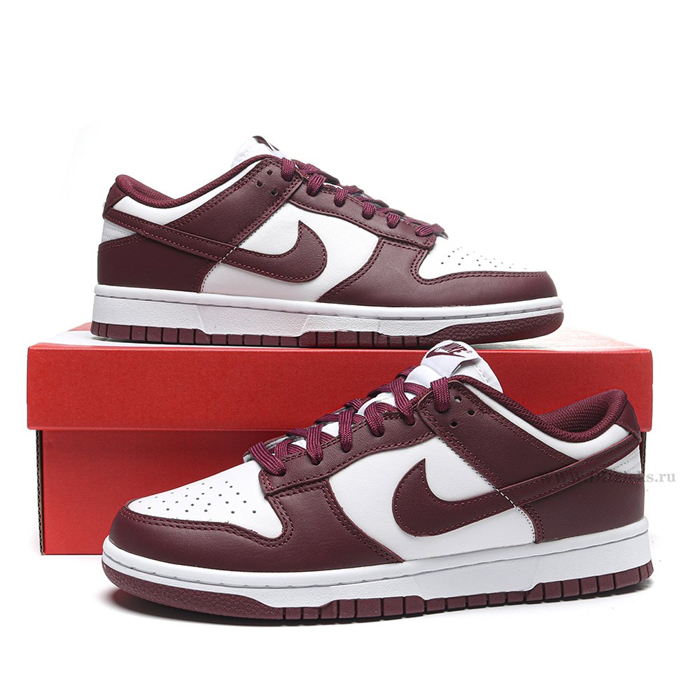 DD Nike Dunk Low Bordeaux (Women's)