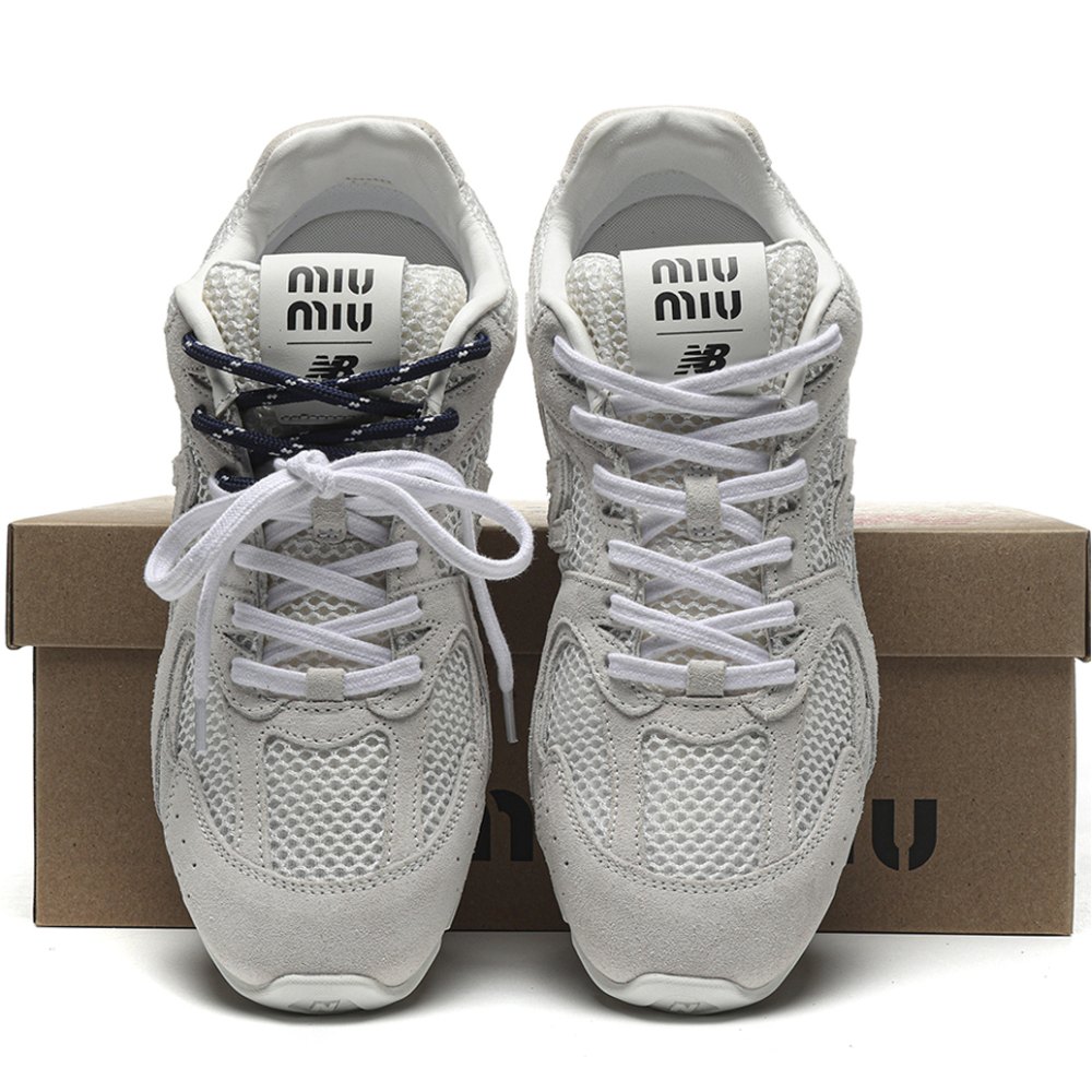 DD New Balance 530 SL Miu Miu Vintage White