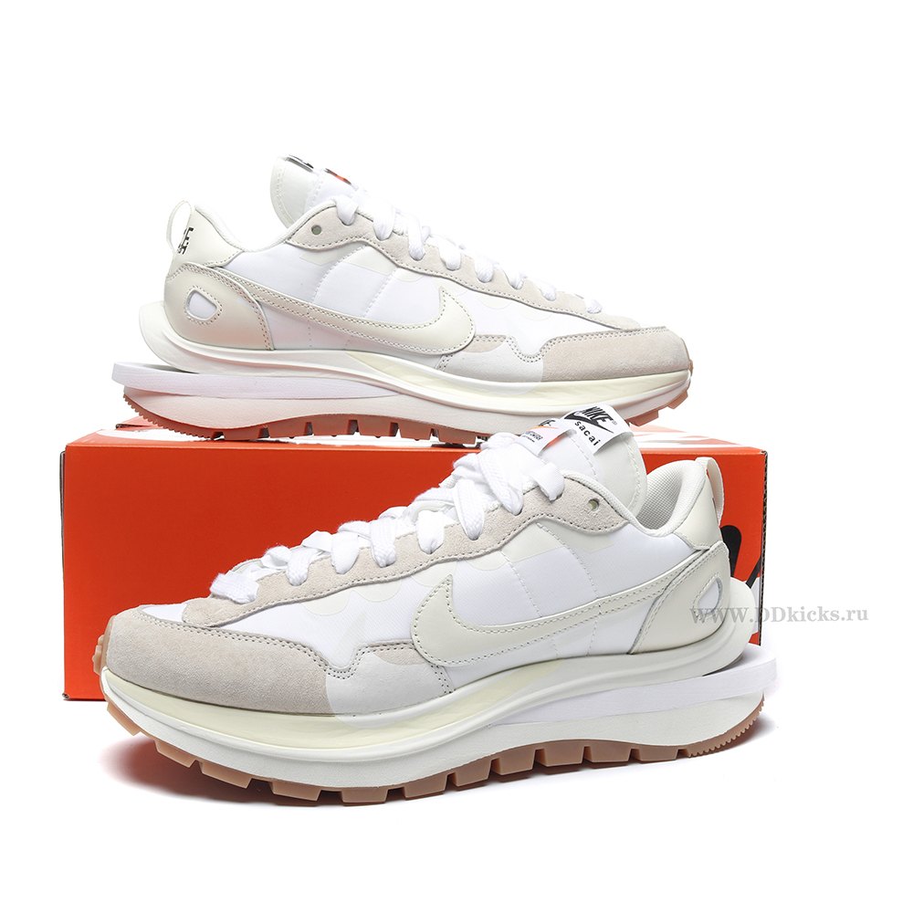 DD Nike Vaporwaffle sacai Sail Gum