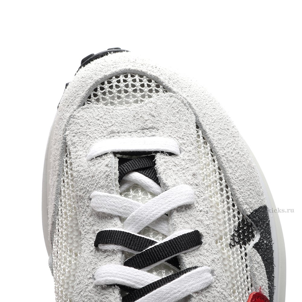 DD Nike Vaporwaffle sacai Sport Fuchsia Game Royal