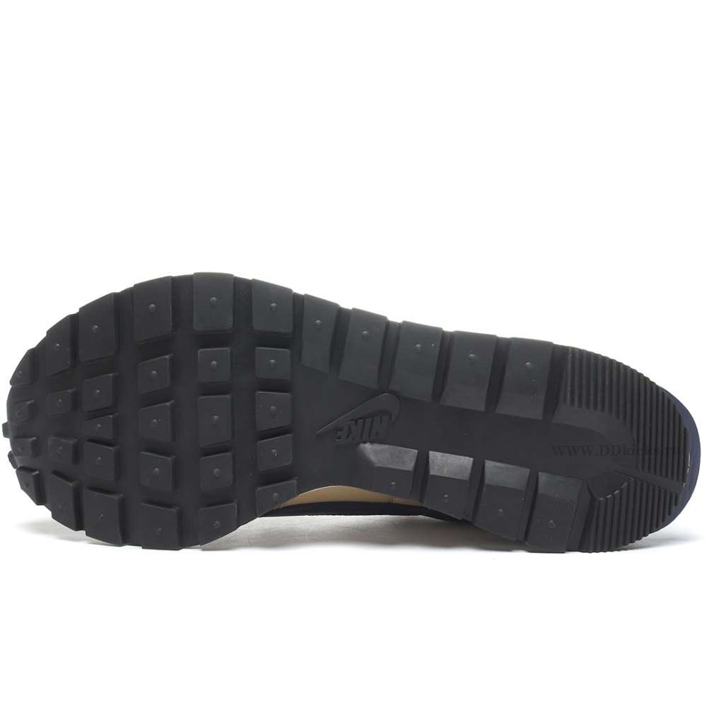 DD Nike Vaporwaffle sacai Sesame Blue Void