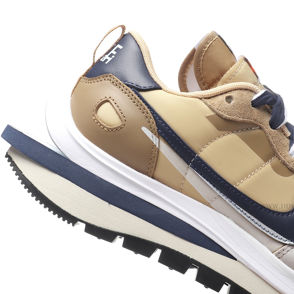 DD Nike Vaporwaffle sacai Sesame Blue Void