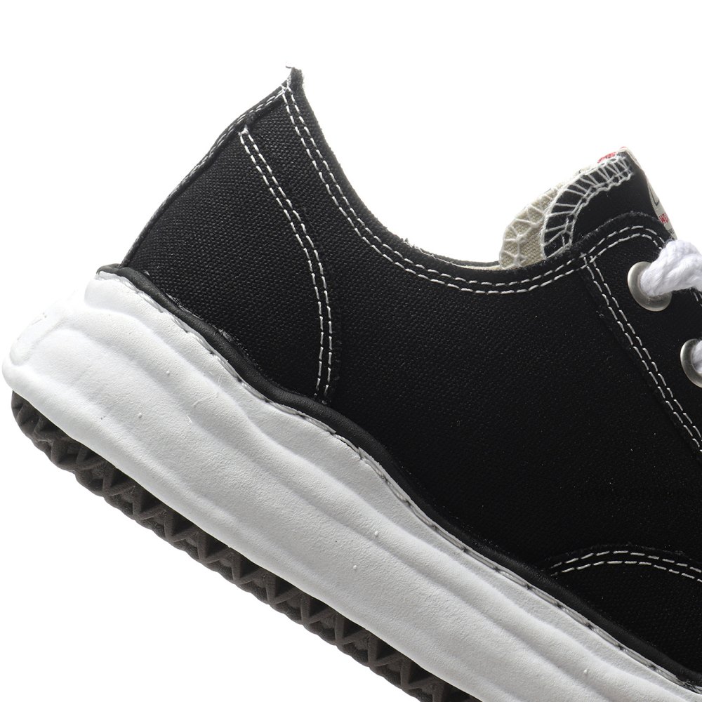 dd Ma*s*n mihara yasuhiro peterson og sole canvas low black