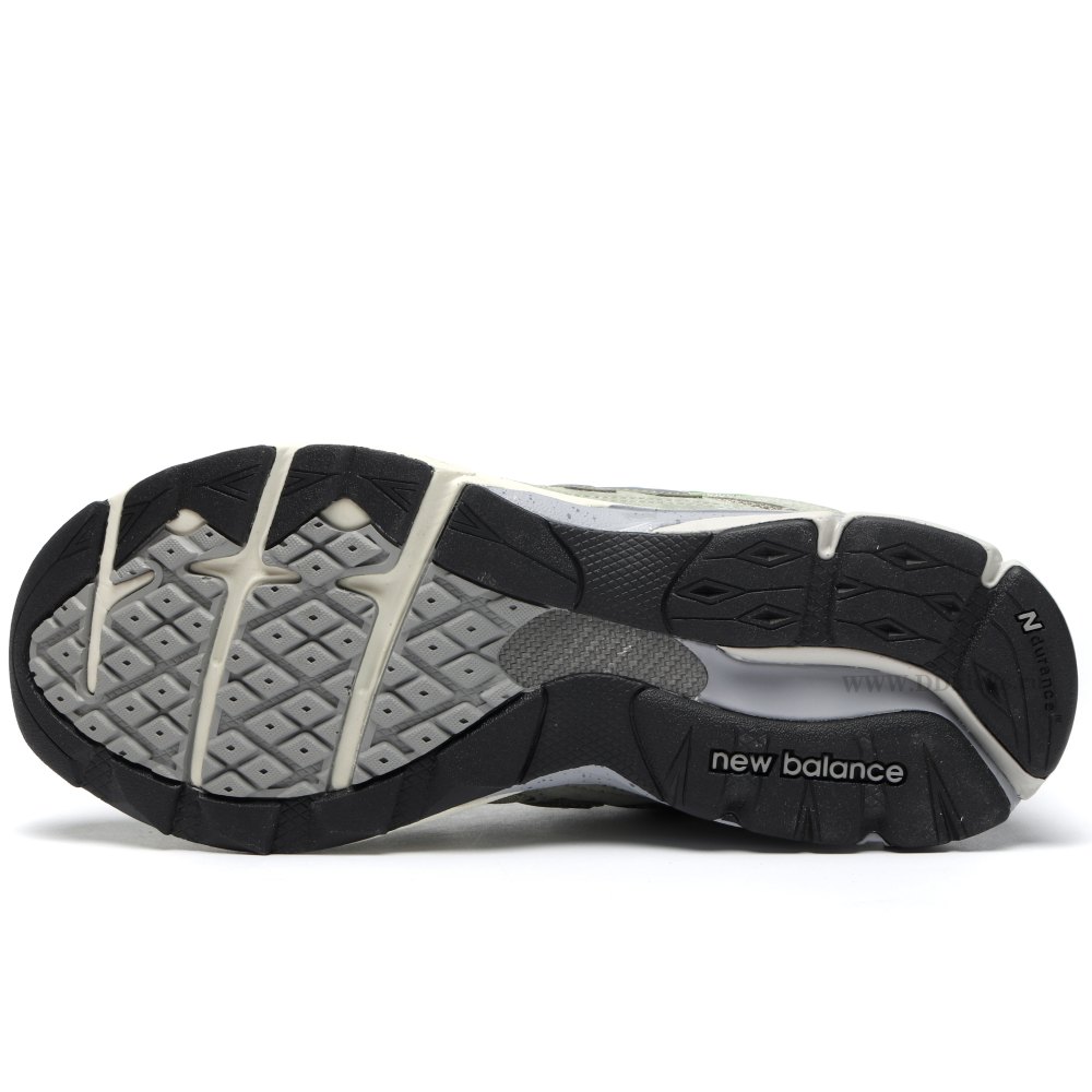 DD New Balance 990v3 MiUSA Patta Keep Your Family Close