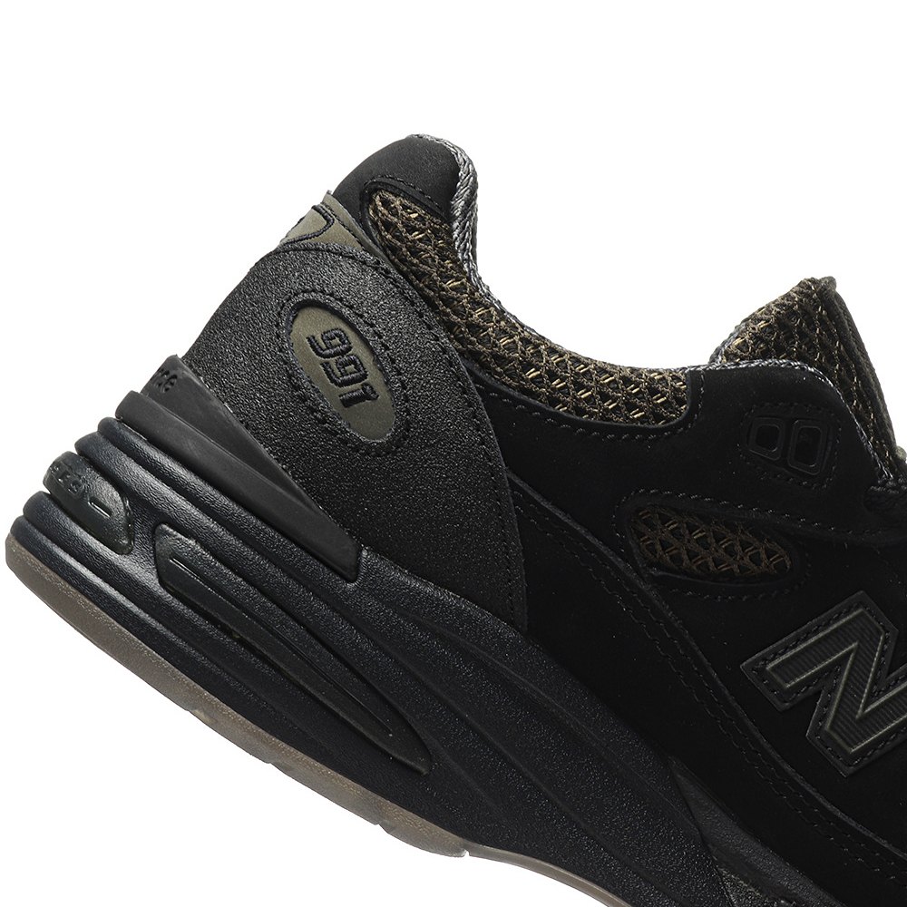 DD New Balance 991v2 MiUK Stone Island Black