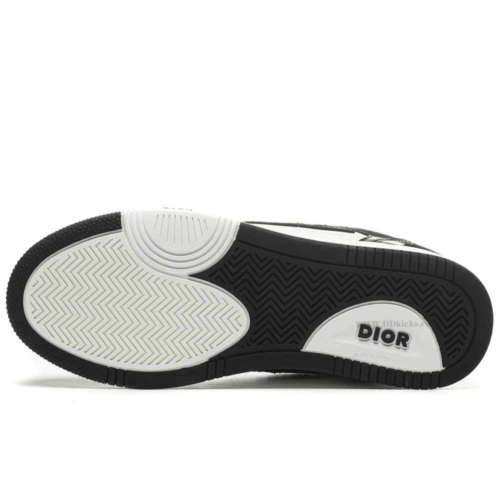 DD D10R B57 Mid Oblique Black