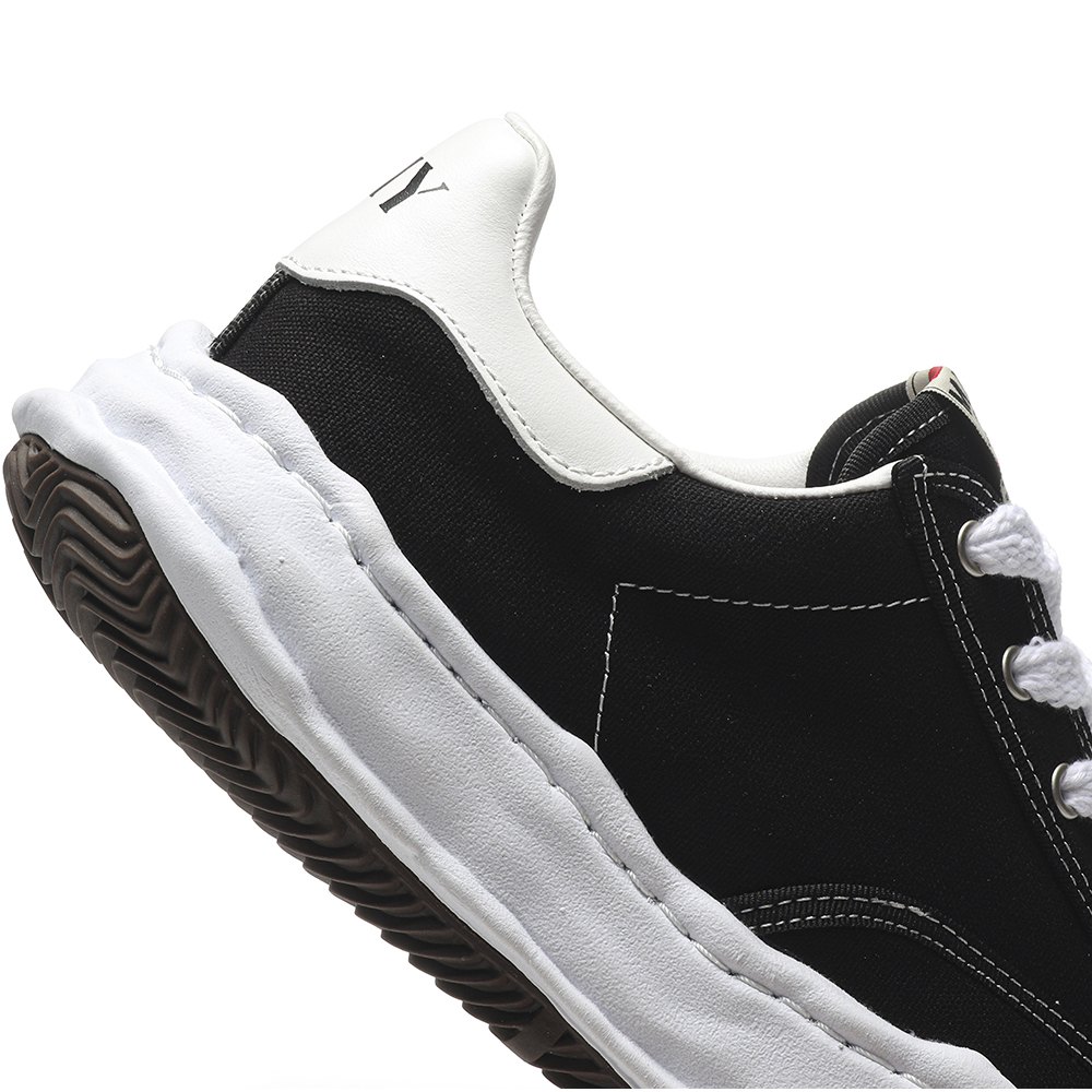 dd Ma*s*n mihara yasuhiro blakey og sole canvas low black no logo-a06fw704