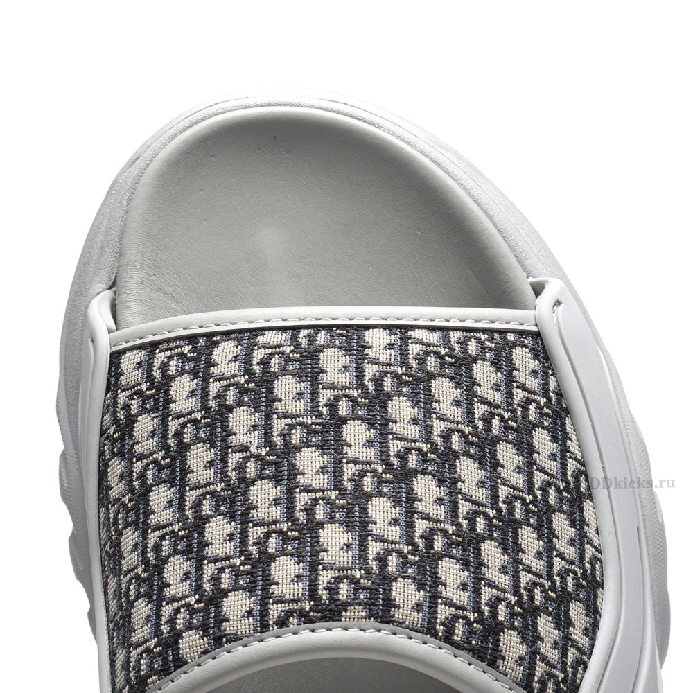 DD D10R H-Town Oblique Grey Sandal