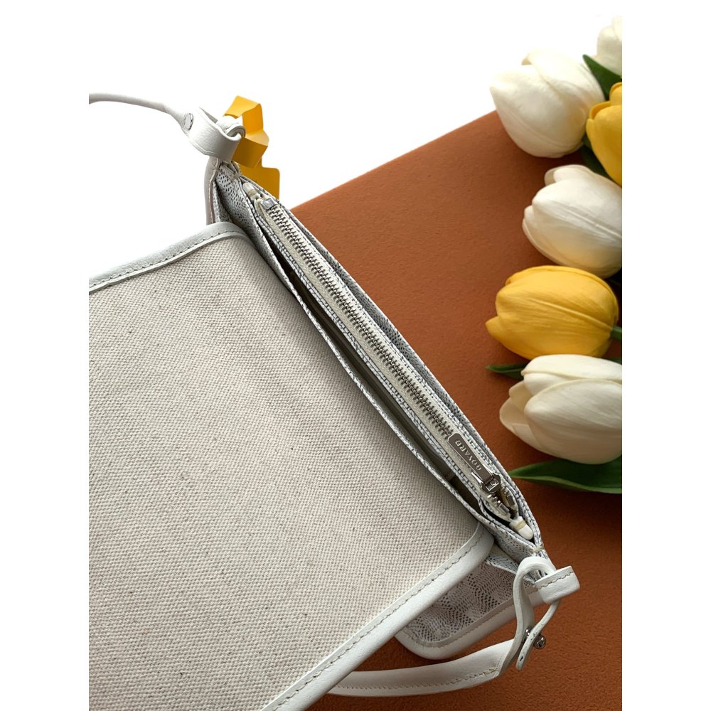 DD G0yard Plumet Pocket Walle White 14cm*2.5*cm*20.5cm