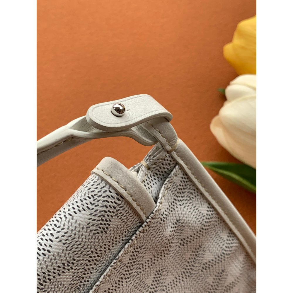 DD G0yard Plumet Pocket Walle White 14cm*2.5*cm*20.5cm