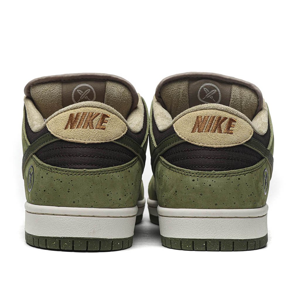 DD Nike SB Dunk Low Asparagus