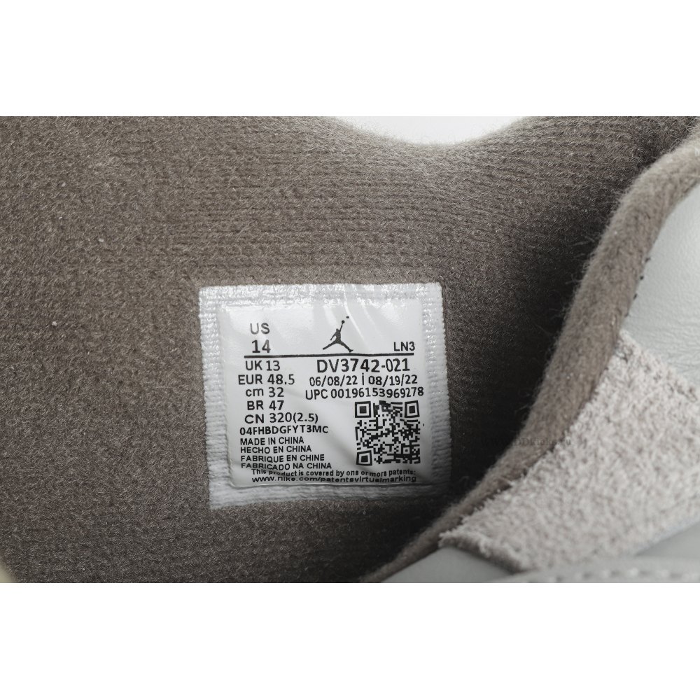 Size 14  Jordan 4 Retro SE Craft Photon Dust